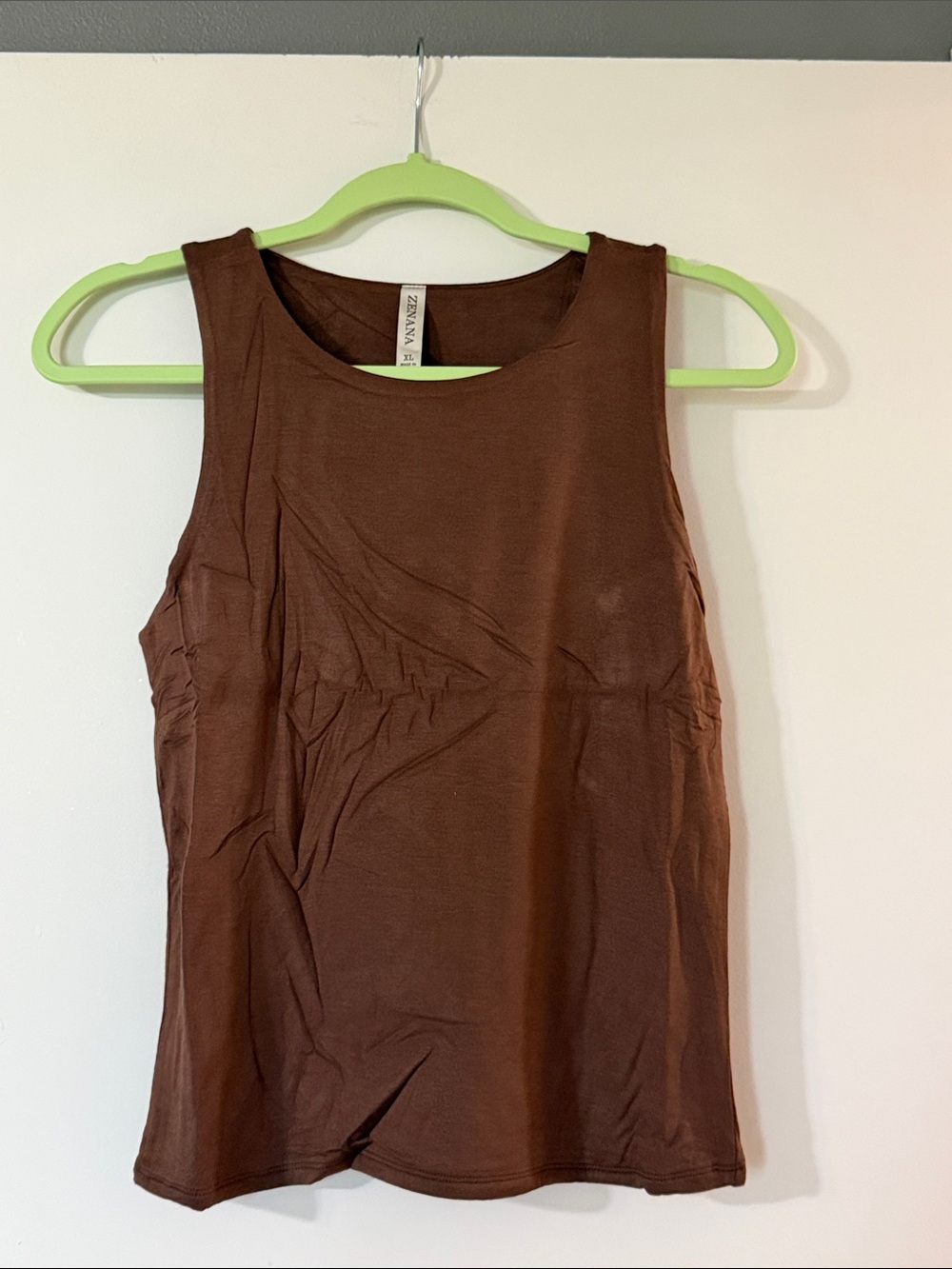 NWOT Zenana Outfitters Brown Scoop Neck Tank Top